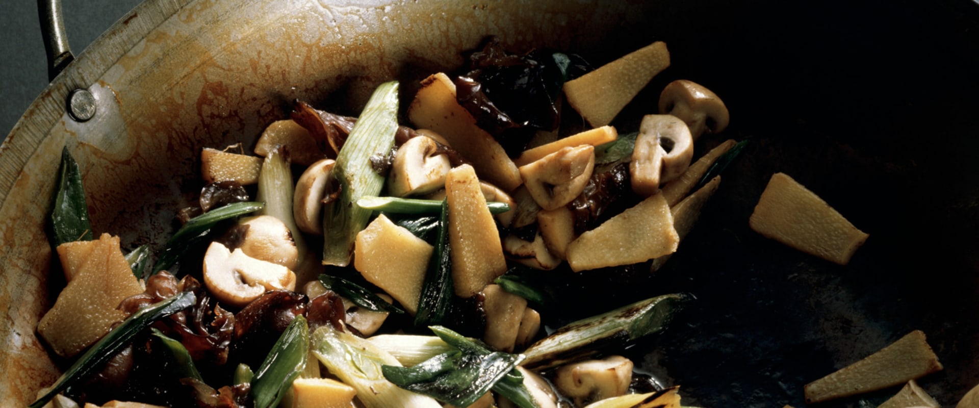 Avoiding Common Stir Fry Mistakes: Tips and Techniques for Delicious Mushroom Recipes