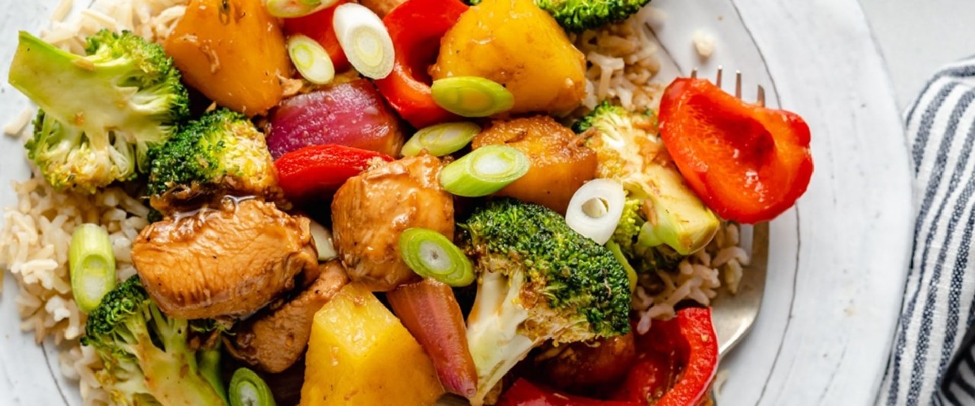 How to Make Sweet and Sour Chicken Stir Fry: A Delicious and Easy Recipe for Mushroom Lovers