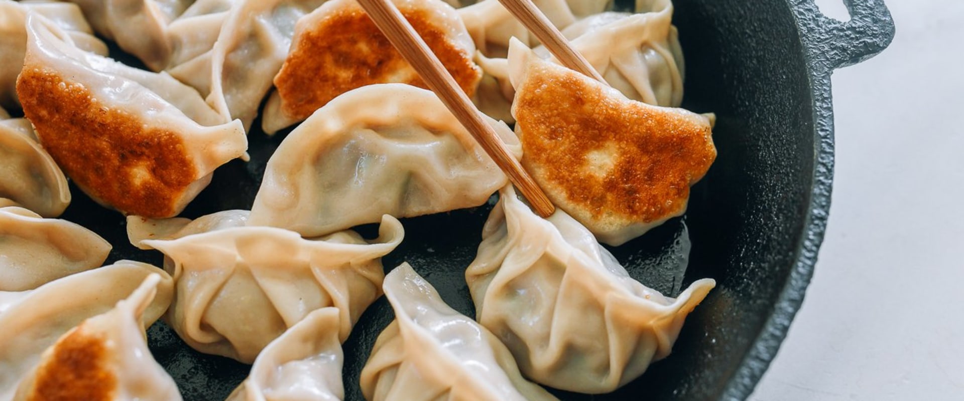 Pork and Chive Dumplings: A Delicious Addition to Your Chinese Cooking Repertoire